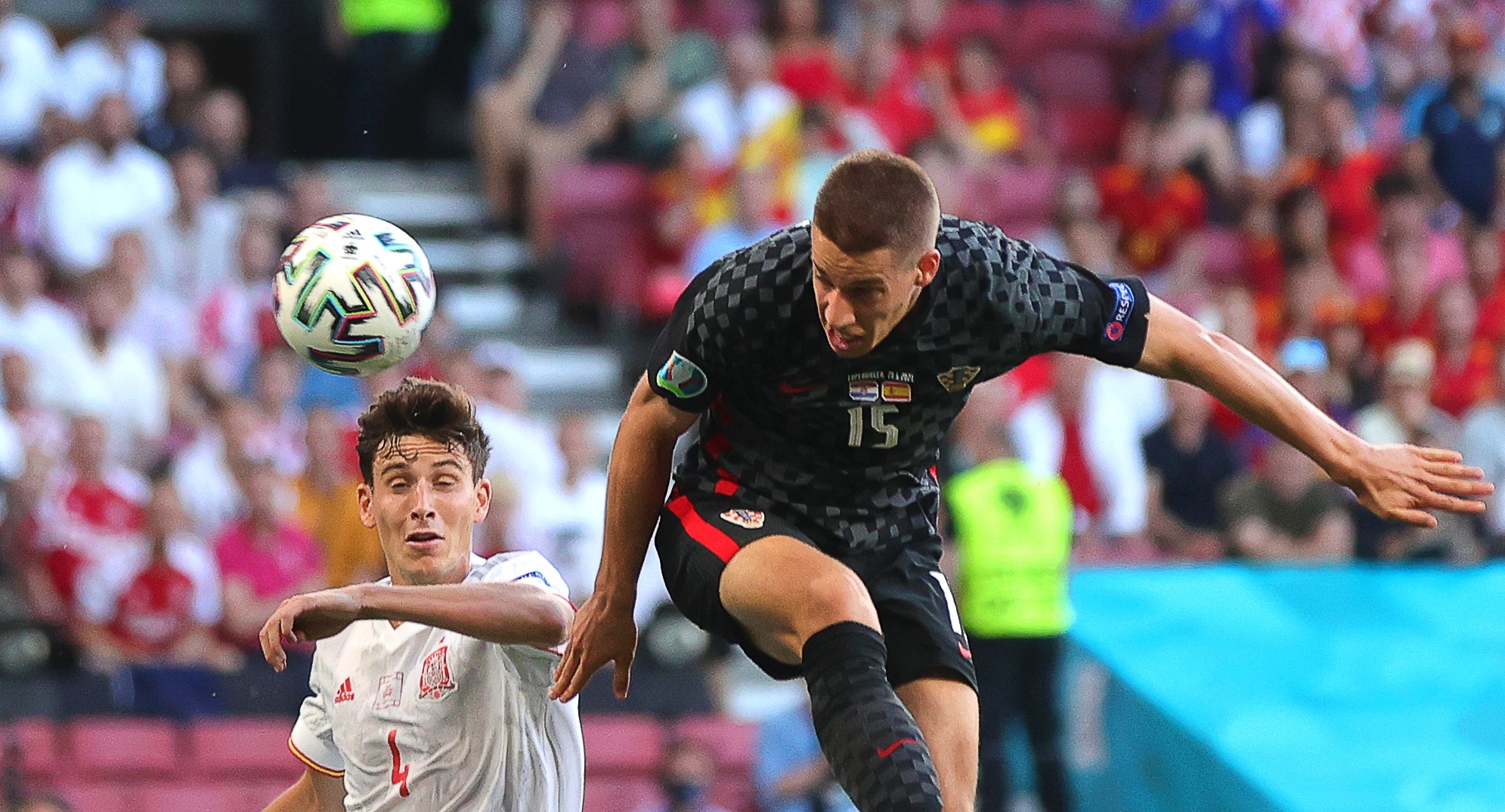 西班牙队完胜挪威，晋级八强