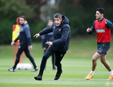 包含瓦尔达努厄主教练聘用新力量,希冀全队复苏的词条 包含瓦尔达努厄主教练聘用新力量,希冀全队复苏的词条