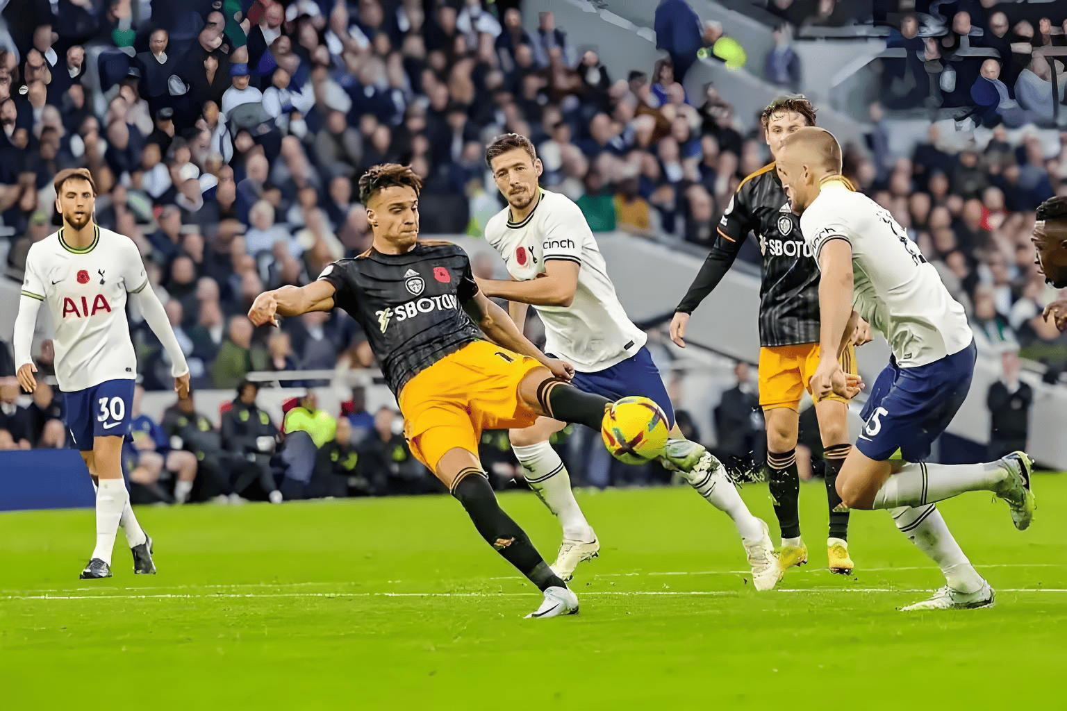 热刺客场击败谢菲联,争夺前四席位 热刺客场击败谢菲联,争夺前四席位