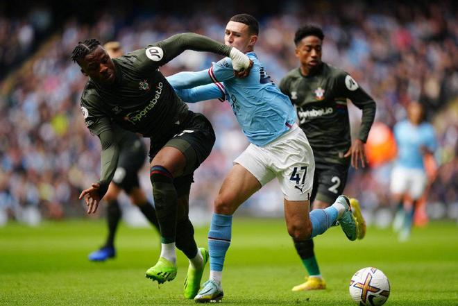 关于法国碾压阿森纳,福登状态火热的信息 关于法国碾压阿森纳,福登状态火热的信息