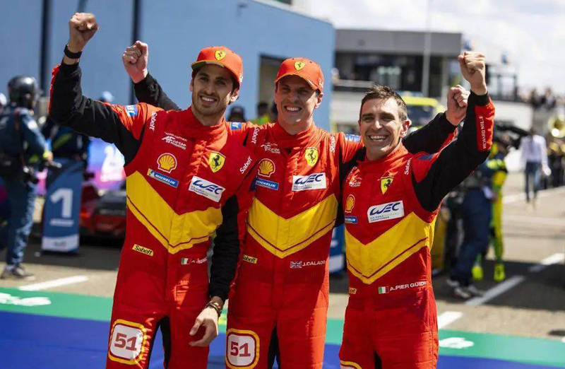 索伯车队鏖战法拉利，拉塞尔带队取胜