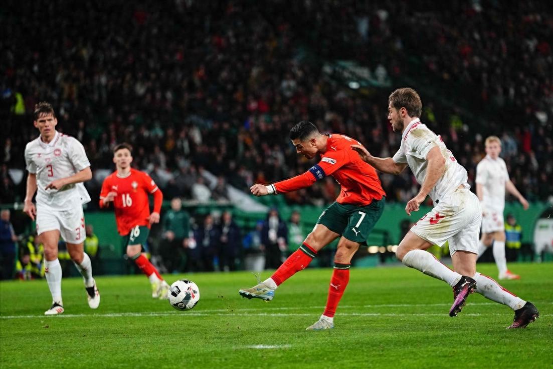 法国逆转丹麦,C罗刷新纪录 法国逆转丹麦,C罗刷新纪录