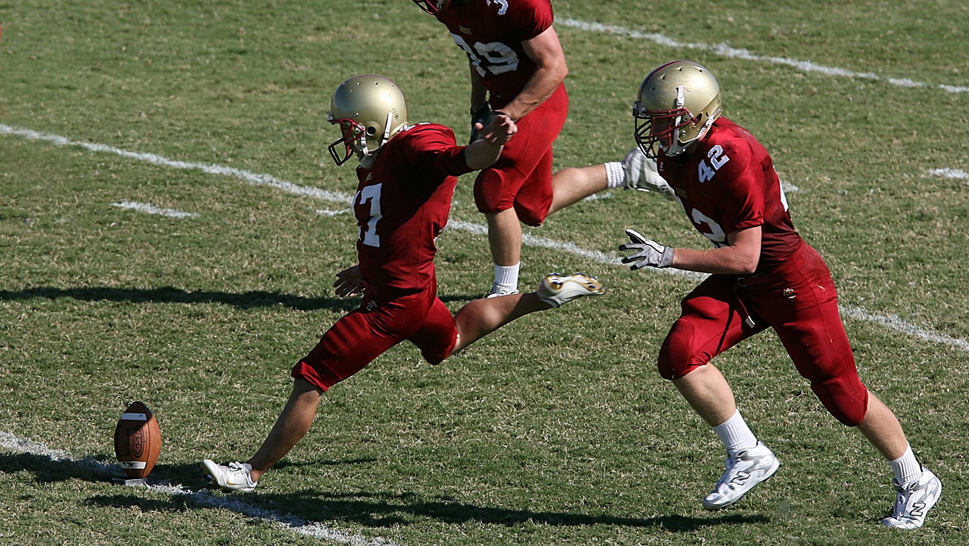 欧冠淘汰赛夜,那个男人居然踢出了死亡缠绕